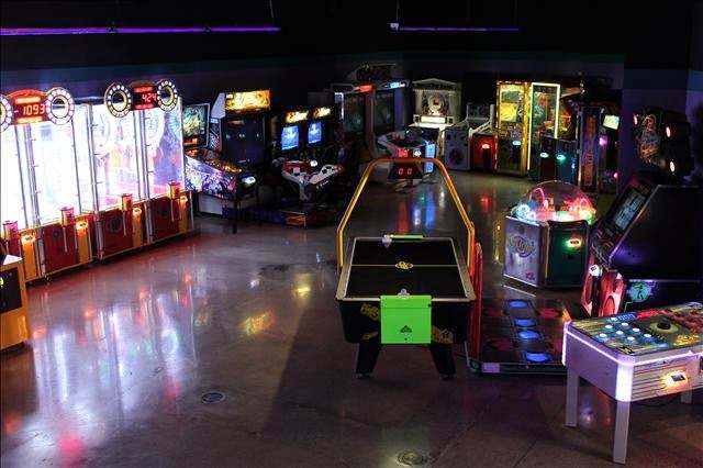 U Puttz Amusement Centre Winnipeg
