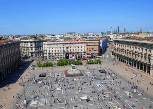 Duomo Square