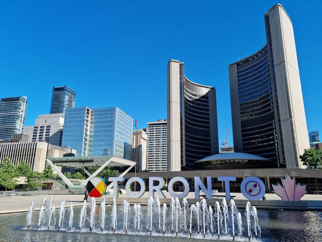 Nathan Phillips Square Toronto