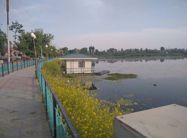famous lakes in India