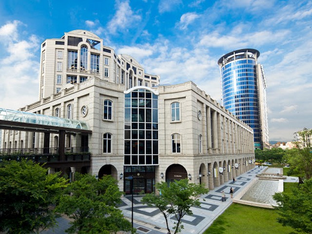 malls in Taipei