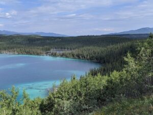 بحيرات وايت هورس - lakes in Whitehorse