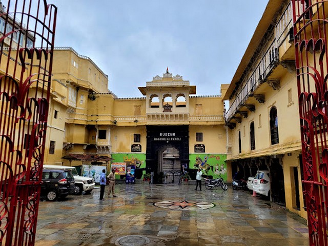 Gangour Ghat Square in Udaipur