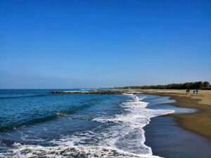 شاطئ جولد كوست تاينان - Gold Coast Beach Tainan - tourist attractions in Tainan