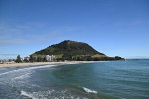 شاطئ ماونجانوي تاورانجا - best beaches in Tauranga