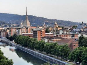 برج خلد أنتونيليانا تورينو - Mole Antonelliana Tower Turin - top attractions in Turin Italy
