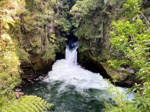 شلالات اوكيرا تاورانجا - best waterfalls in Tauranga