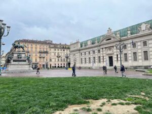 ساحة كارلو ألبرتو تورينو - Piazza Carlo Alberto Turin