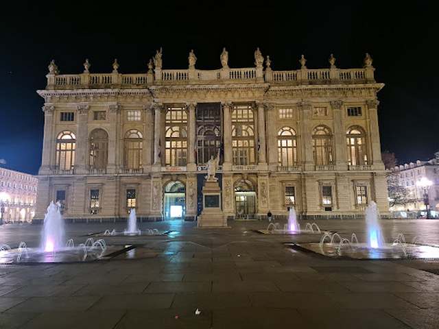 famous squares in Turin