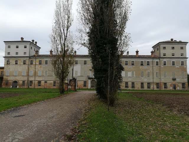 palaces in Ravenna Italy