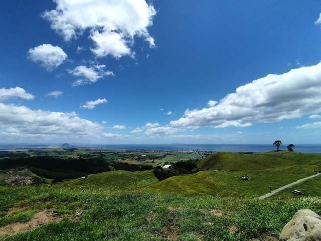 mountains in Tauranga