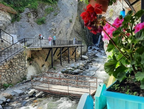 Saitabat Waterfall Bursa
