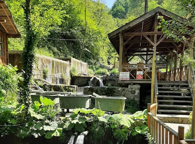 Masukiye Waterfall in Sapanca