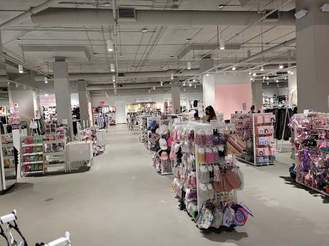 Cornwall Centre Regina