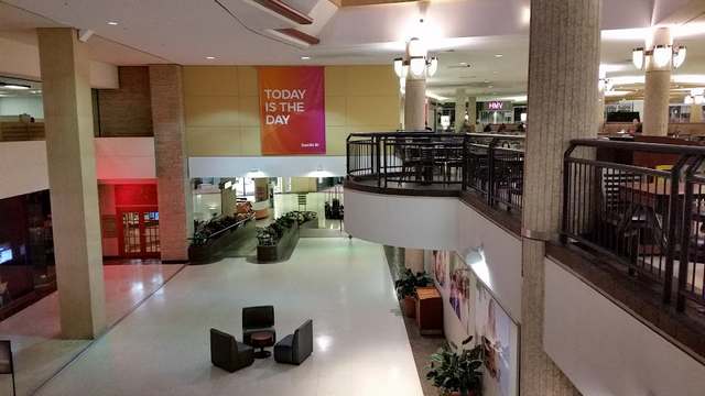 Cornwall Centre in Regina