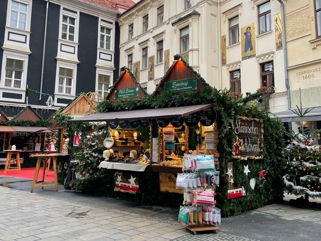Glockenspiel Square in Graz