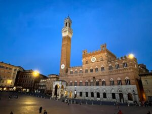 افضل قصور سيينا - free things to do in Siena