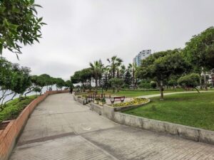 things to do in Lima Peru at night