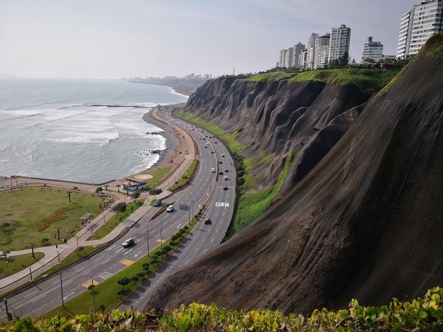 things to do in Lima Peru at night