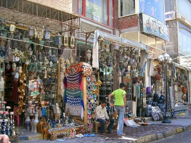 Local Market Luxor