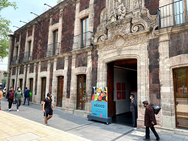 Museo Kaluz Mexico City