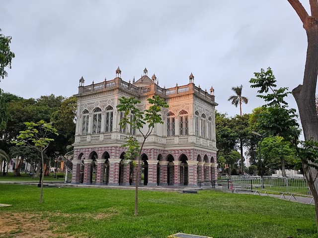 things to see and do in Lima Peru