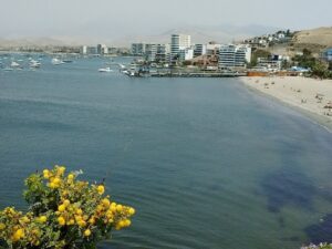 شواطئ ليما - best beaches in Lima Peru