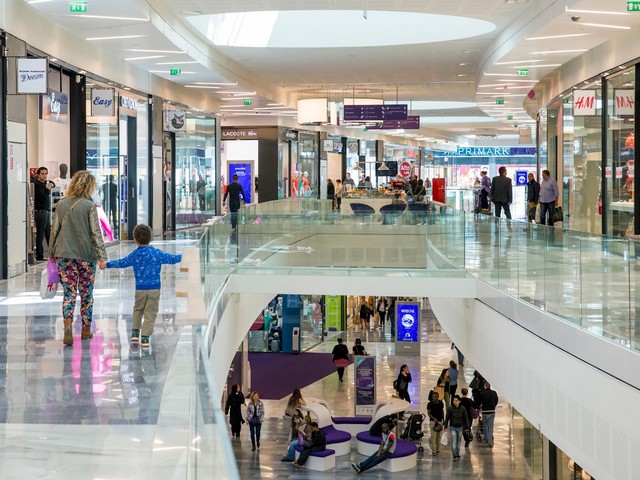 top shopping malls in Paris