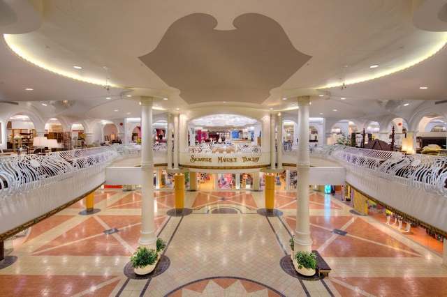 shopping mall in Quebec City