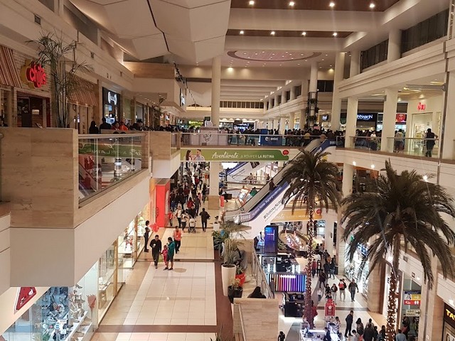 Mall Aventura Santa Anita Lima