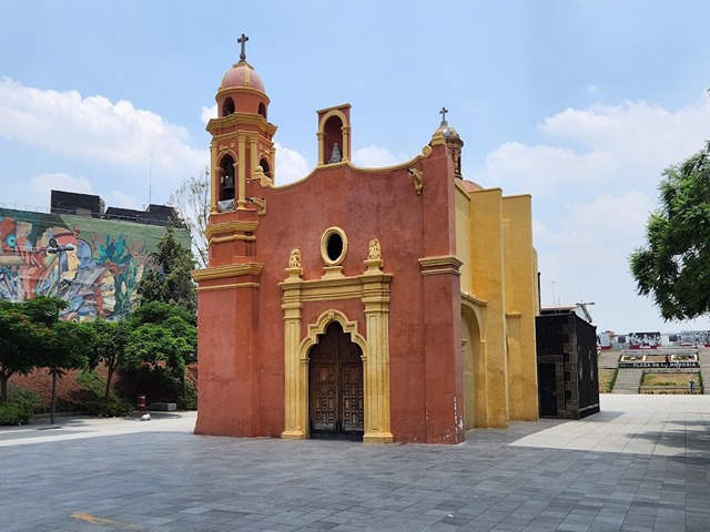 Plaza Tlaxcoaque Mexico City