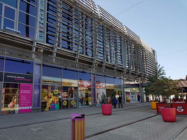 shopping malls in Lyon