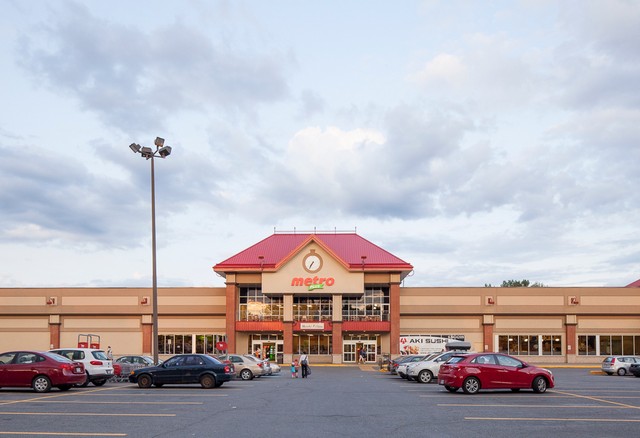 Quebec shopping malls