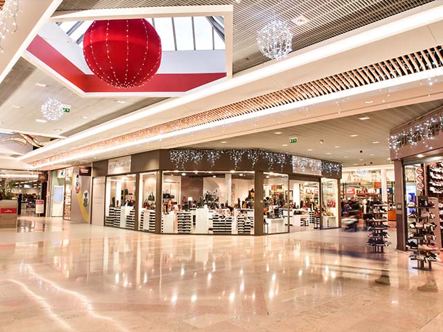 shopping malls in Lyon France