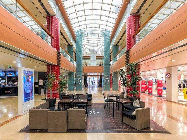 best shopping mall in Lille
