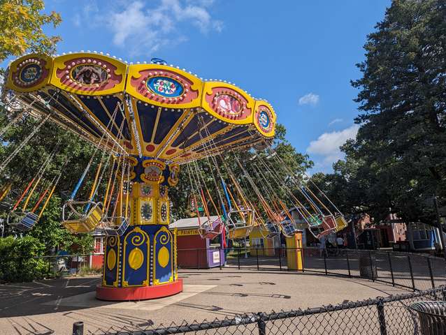 Como Town Rides Minneapolis