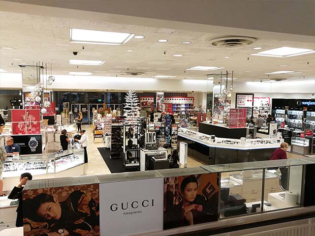 outlets in Honolulu