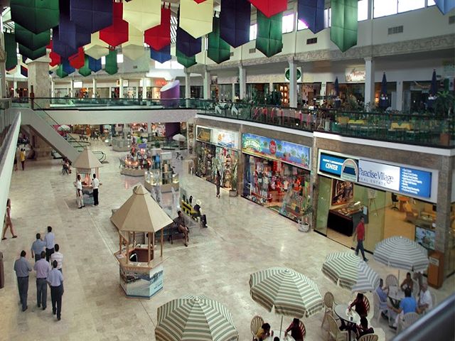 luxury shopping in Puerto Vallarta
