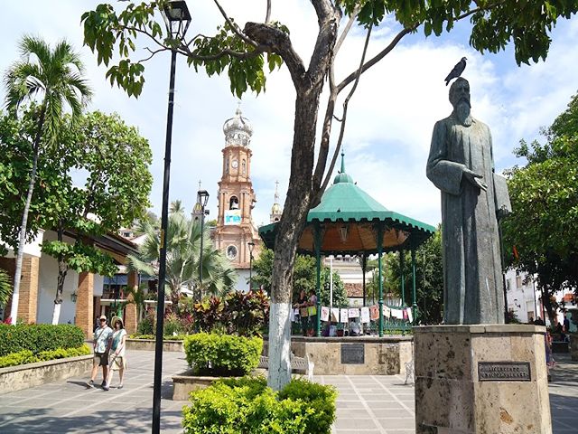 Plaza de Armas Puerto Vallarta