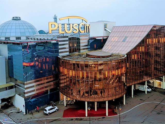 shopping malls in Linz