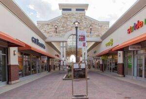 Twin Cities Premium Outlets Minneapolis