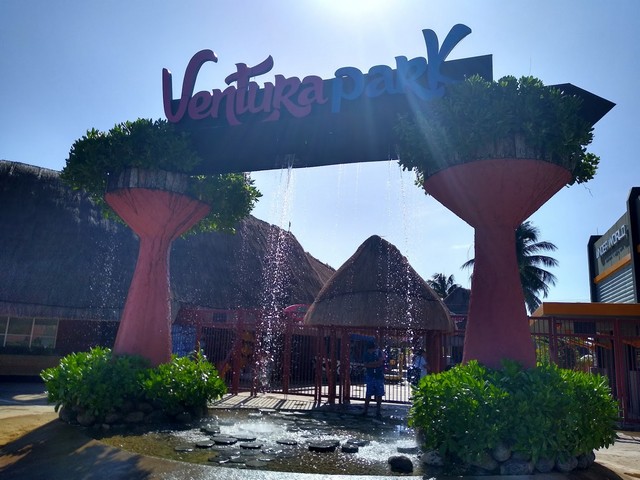 Ventura Water Park Cancun