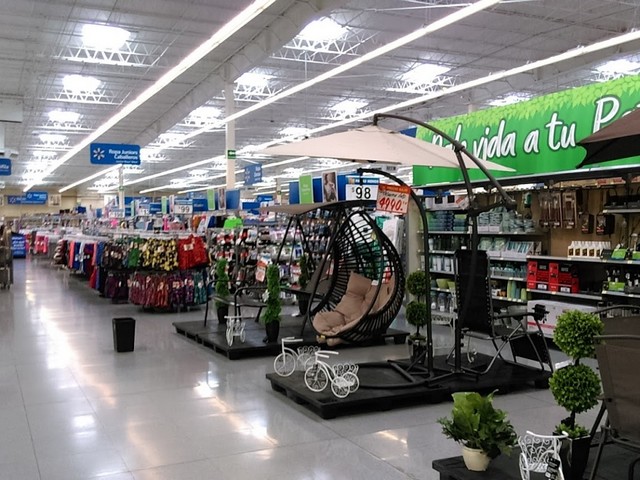 Walmart Cancun