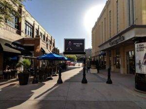 shopping malls in Dallas