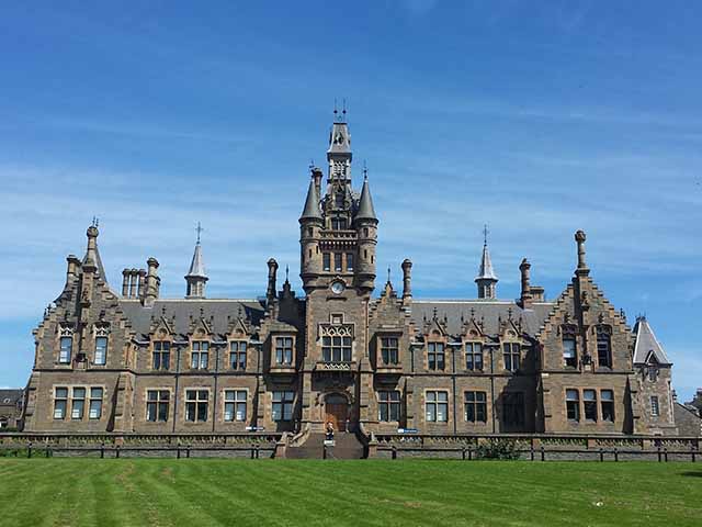 tourist attractions in Dundee Scotland