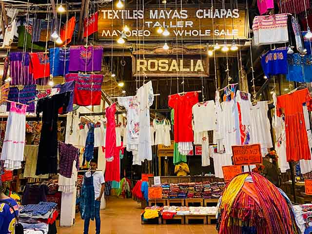 Calle Corazon Mall Playa del Carmen