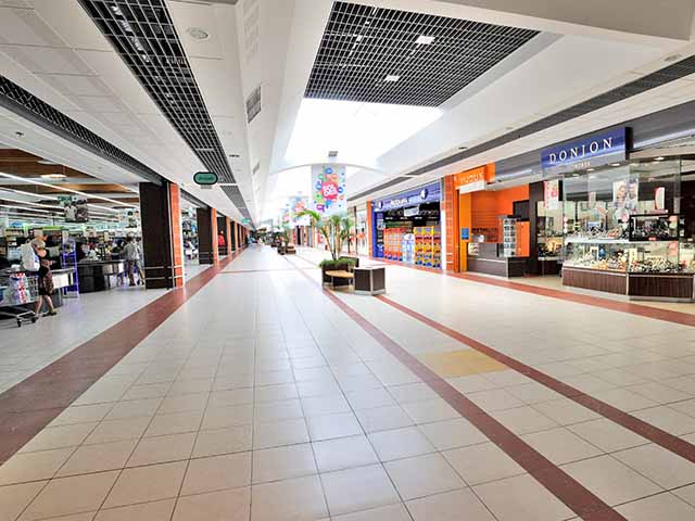 shopping mall in Toulouse