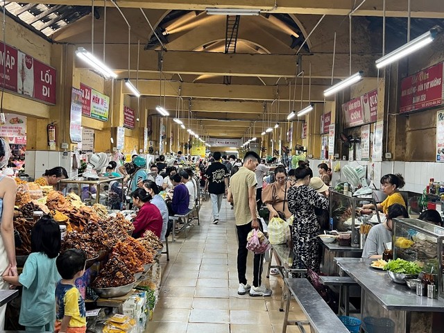 Con Market in Da Nang