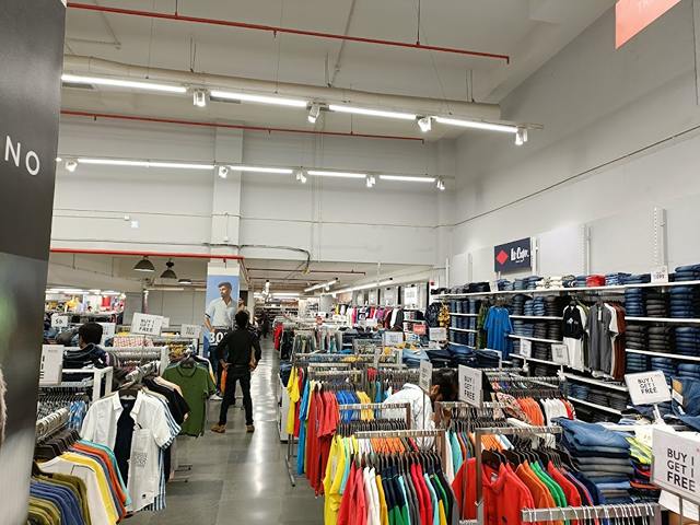 shopping malls at Kolkata