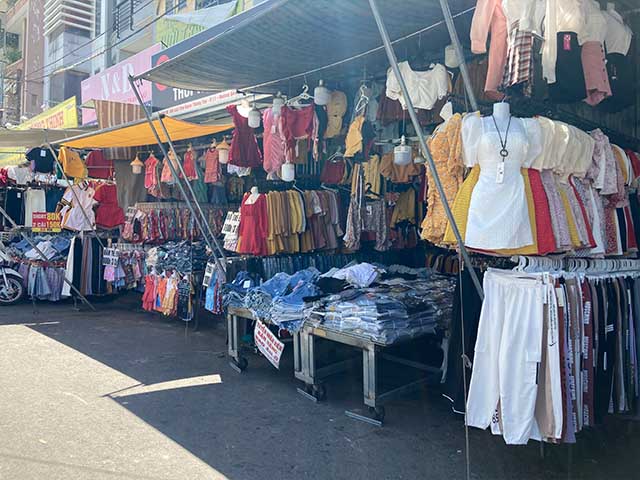 Hanh Thong Tay Market Ho Chi Minh City